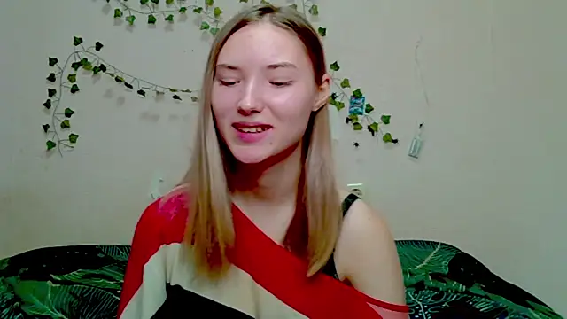  kikiclark   online show from 26, 11, 2025