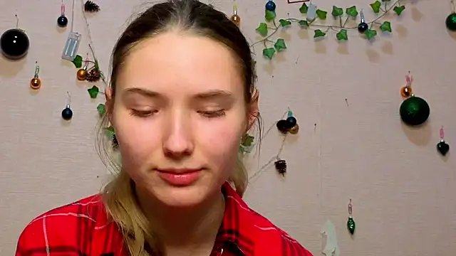  kikiclark   online show from 12, 2, 2026