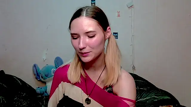  kikiclark   online show from 11, 10, 2025