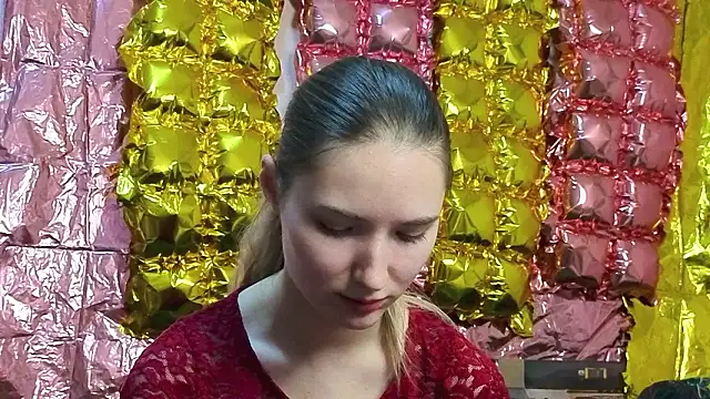  kikiclark   online show from 14, 3, 2026