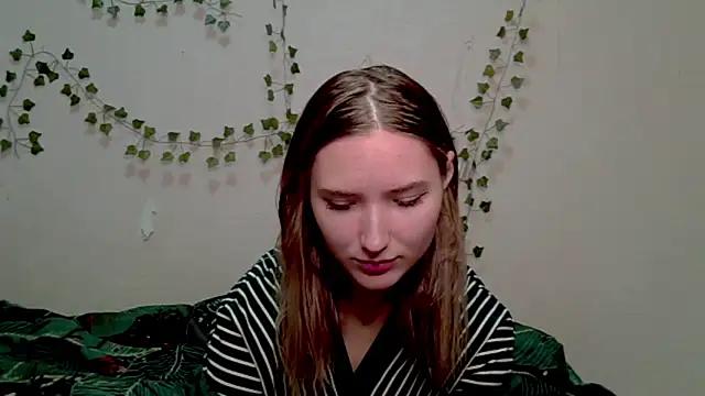  kikiclark   online show from 5, 11, 2025