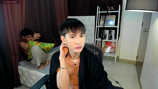 xxxhugecocktwinkxxx online show from 8, 10, 2025