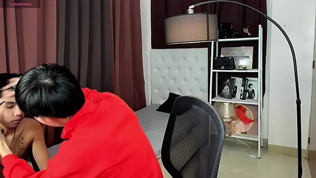 xxxhugecocktwinkxxx online show from 5, 10, 2025