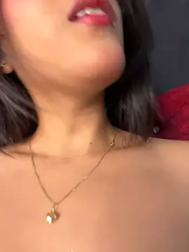 Juanita-Diaz online show from 18, 11, 2025