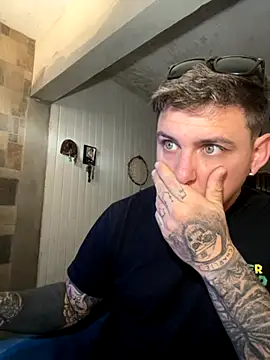 Snapshot of SantyPlayBig chatting on 10, 9, 2025 SantyPlayBig online show from 10, 9, 2025