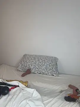 Steffi Snowbunny online show from 3, 11, 2025