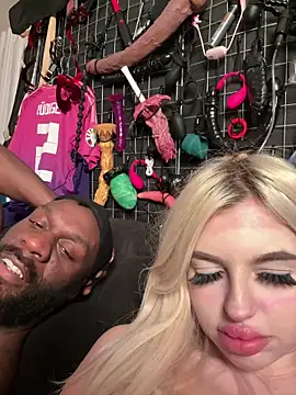 Steffi Snowbunny online show from 7, 2, 2026