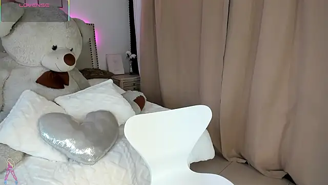 Mayajhons online show from 21, 12, 2025