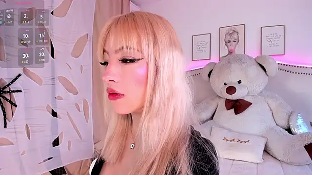 Mayajhons online show from 4, 11, 2025