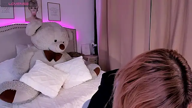 Mayajhons online show from 19, 12, 2025