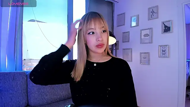 Mayajhons online show from 16, 9, 2025