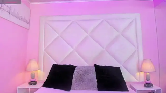 Miaa Smithh   online show from 19, 3, 2026