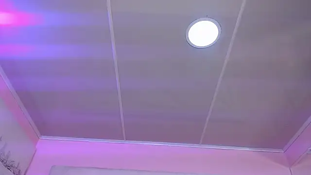 Miaa Smithh   online show from 14, 11, 2025