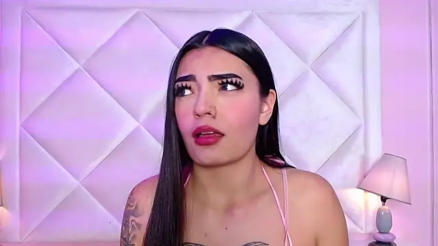 Miaa Smithh   online show from 9, 10, 2025