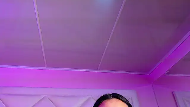 Miaa Smithh   online show from 20, 11, 2025