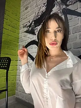 SweetieSinXXX online show from 28, 6, 2026