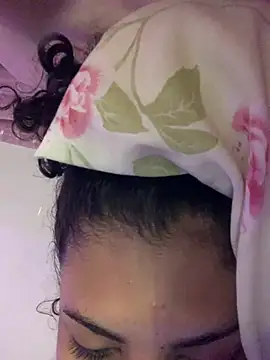 Snapshot of luluzinhax chatting on 11, 2, 2026 luluzinhax online show from 11, 2, 2026