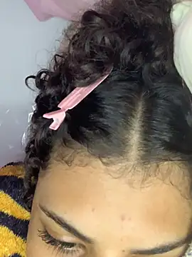 Snapshot of luluzinhax chatting on 20, 2, 2026 luluzinhax online show from 20, 2, 2026