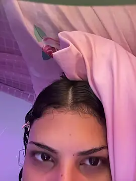 luluzinhax online show from 9, 4, 2026