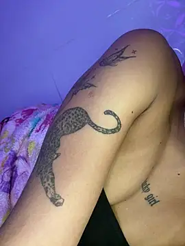 luluzinhax online show from 25, 4, 2026