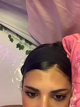 luluzinhax online show from 18, 10, 2025