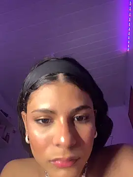 luluzinhax online show from 11, 11, 2025