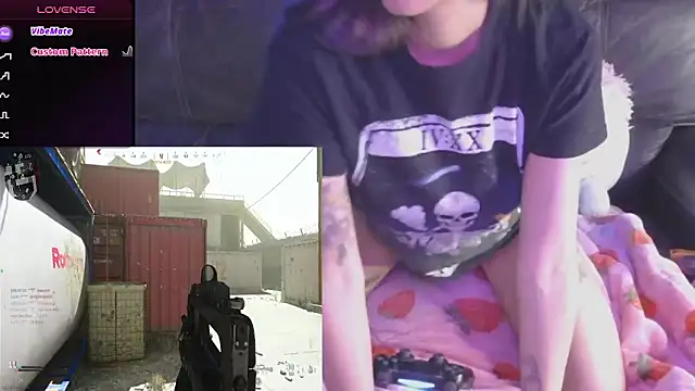 mmmminaDarling online show from 2, 3, 2026