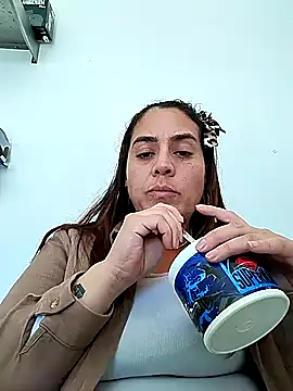 Snapshot of denissebombon chatting on 9, 2, 2026 denissebombon online show from 9, 2, 2026