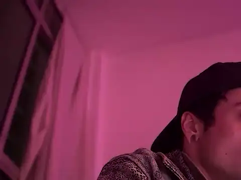 chrisalmeid  online show from 5, 11, 2025