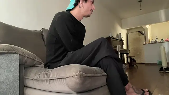 Snapshot of chrisalmeid_ chatting on 20, 6, 2026 chrisalmeid online show from 20, 6, 2026