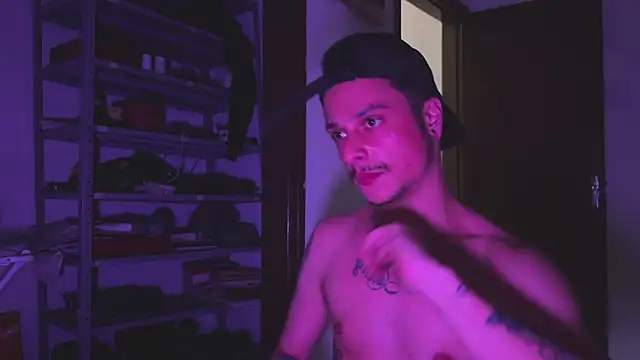 chrisalmeid  online show from 21, 9, 2025