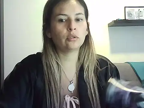 Valery  Rouse  online show from 17, 5, 2026