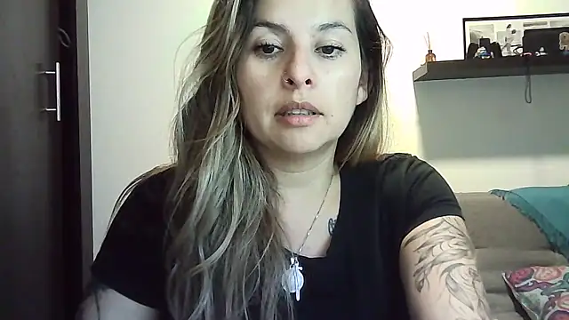 Snapshot of Valery__Rouse_ chatting on 19, 6, 2026 Valery Rouse online show from 19, 6, 2026