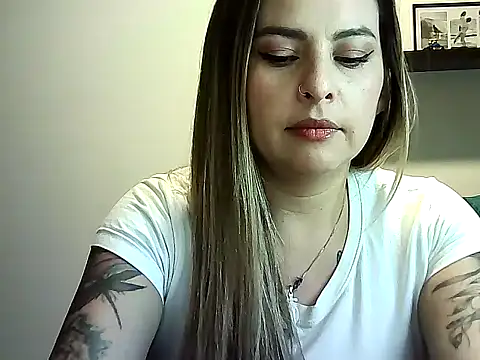 Snapshot of Valery__Rouse_ chatting on 2, 7, 2026 Valery Rouse online show from 2, 7, 2026