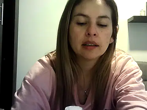 Valery  Rouse  online show from 23, 4, 2026