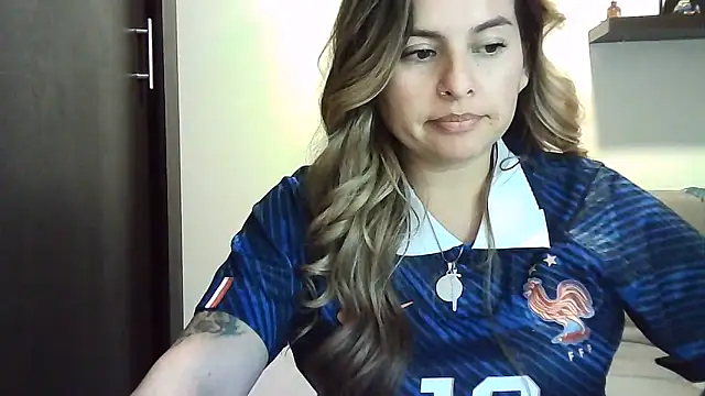 Snapshot of Valery__Rouse_ chatting on 17, 6, 2026 Valery Rouse online show from 17, 6, 2026