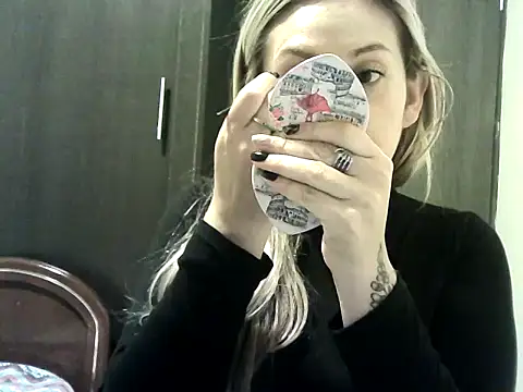 Valery  Rouse  online show from 3, 11, 2025