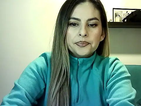 Snapshot of Valery__Rouse_ chatting on 18, 7, 2026 Valery Rouse online show from 18, 7, 2026