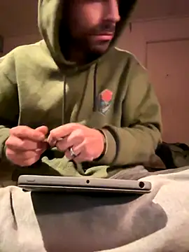 Snapshot of s-n_love_play chatting on 12, 11, 2025 s-n love play online show from 12, 11, 2025