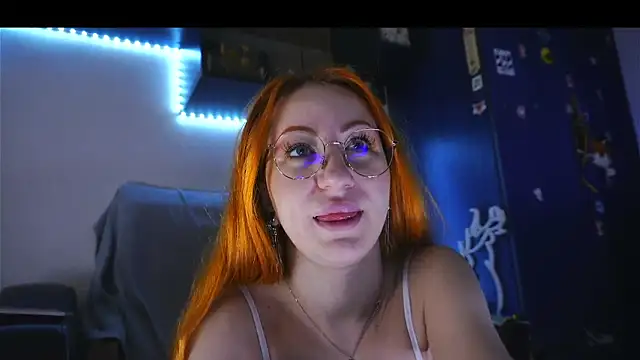 Snapshot of DaddysLittleSlutfox chatting on 13, 5, 2026 DaddysLittleSlutfox online show from 13, 5, 2026