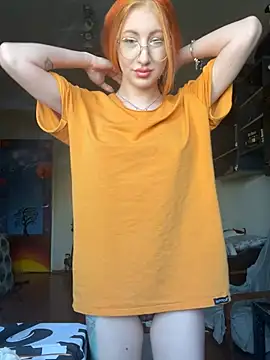 DaddysLittleSlutfox online show from 6, 3, 2026