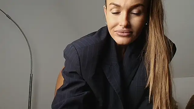 SashaSilk online show from 21, 9, 2025