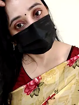 Monica cams online show from 15, 10, 2025