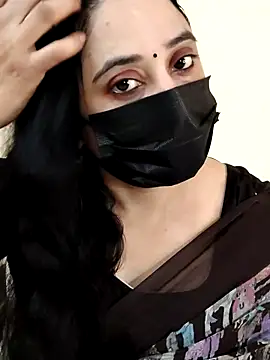 Monica cams online show from 2, 11, 2025