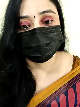 Monica cams online show from 4, 12, 2025