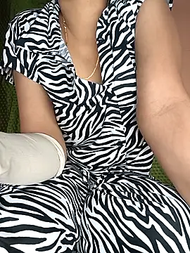 Hott Archana online show from 27, 11, 2025