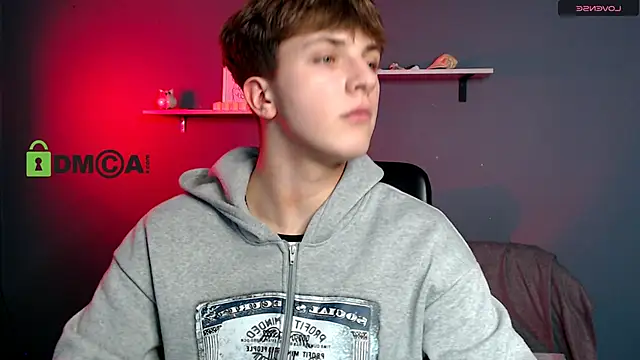 travis wolf  online show from 28, 11, 2025