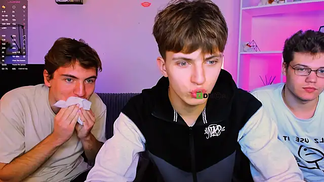 travis wolf  online show from 13, 11, 2025