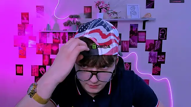 travis wolf  online show from 26, 4, 2026