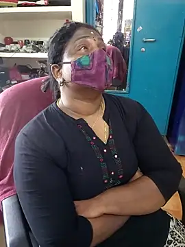 Snapshot of Tamil_Kavitha10 chatting on 1, 3, 2026 Tamil Kavitha10 online show from 1, 3, 2026